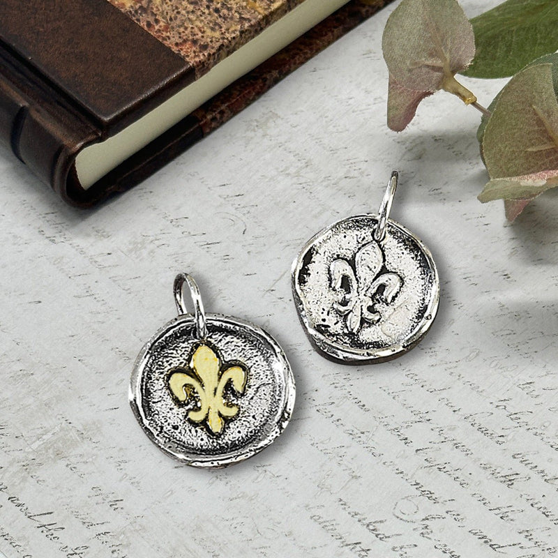 Fleur de Lys Petite Wax Seal Charm 5/8" Antiqued Silver or Brass Accent - Made in Italy - Nostalgic Impressions